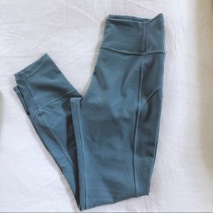 LuLulemon light blue leggings size 6